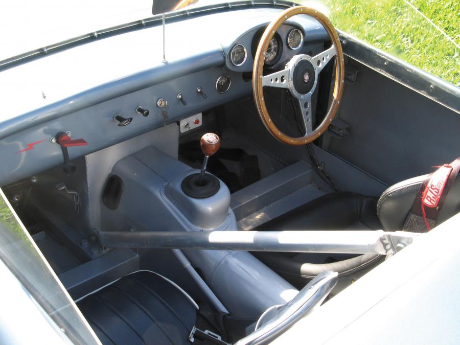 Торпедо Austin-Healey Sebring Sprite Lightweight Special 1961 года  (фото 4 из 9)